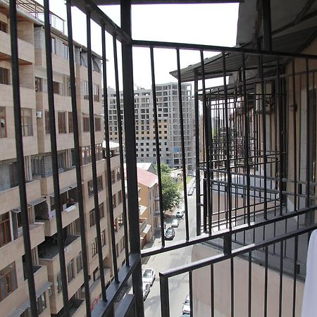 Rafael Hostel Γιερεβάν Εξωτερικό φωτογραφία