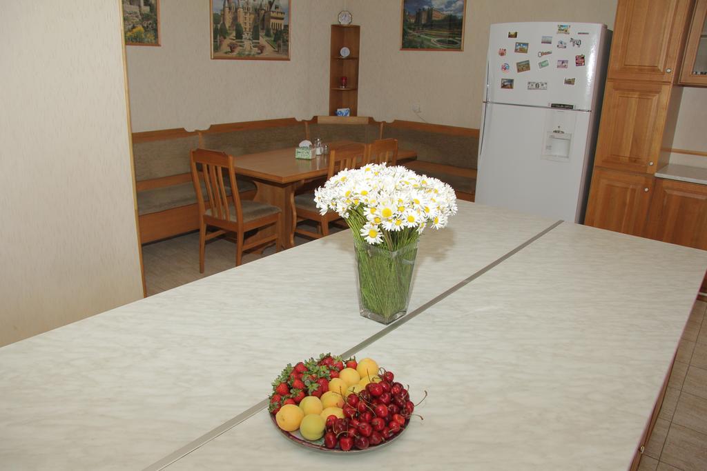 Rafael Hostel Γιερεβάν Εξωτερικό φωτογραφία